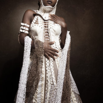 35) Costume GIULIA DANESE - Ph ANNIE BERTRAM - Model THERESA FRACTALE
